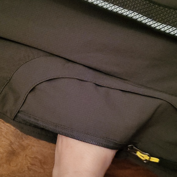 Italian Sports Design Convertible pants/shorts S tags (NWT) - Picture 8 of 16